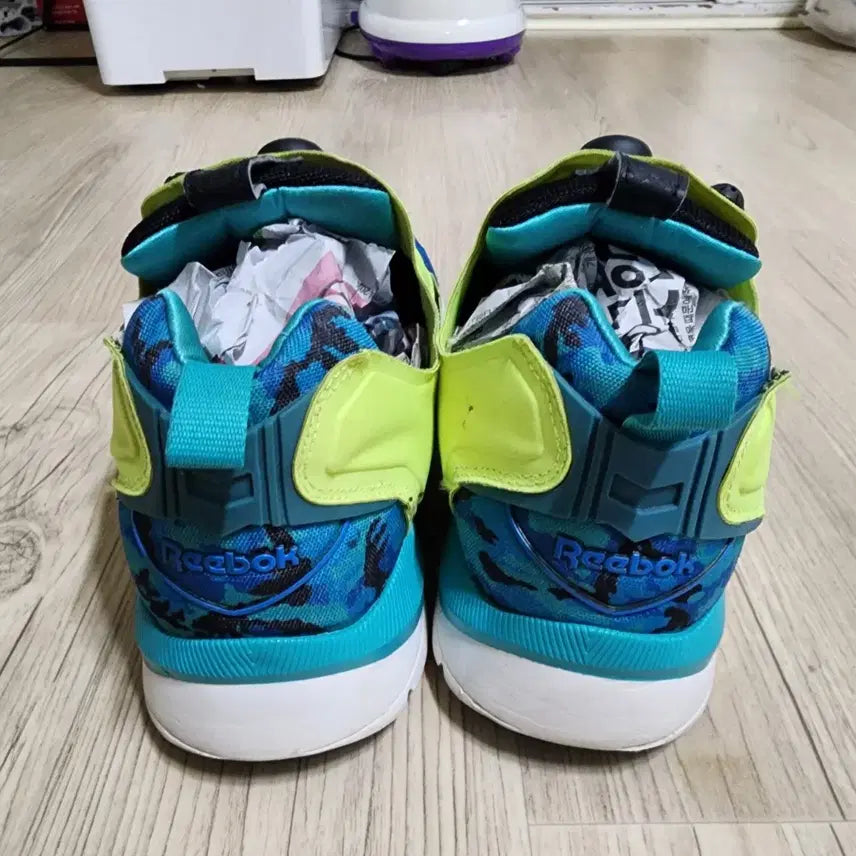 [BUNJANG] Reebok Pump Fury Camouflage Color Pop Sneakers (270) / 리복 펌프 퓨리 카모플라쥬 컬러팝 카모형광 270