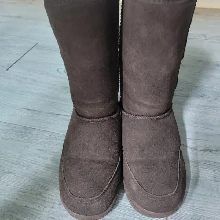 [SOLD OUT] 정품) 베어파우 어그부츠 초코브라운 us8 250 상태 매우좋음