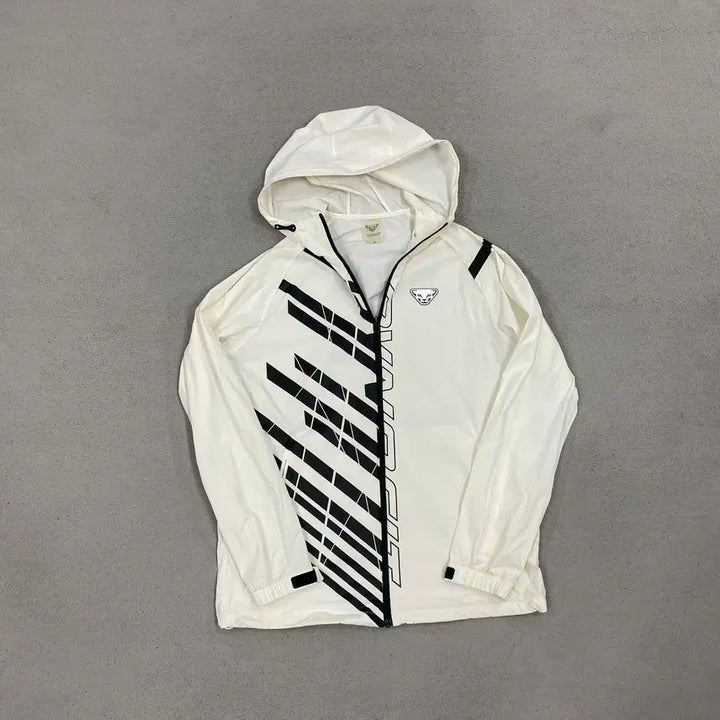 [SOLD OUT] 다이나핏 바람막이 100
