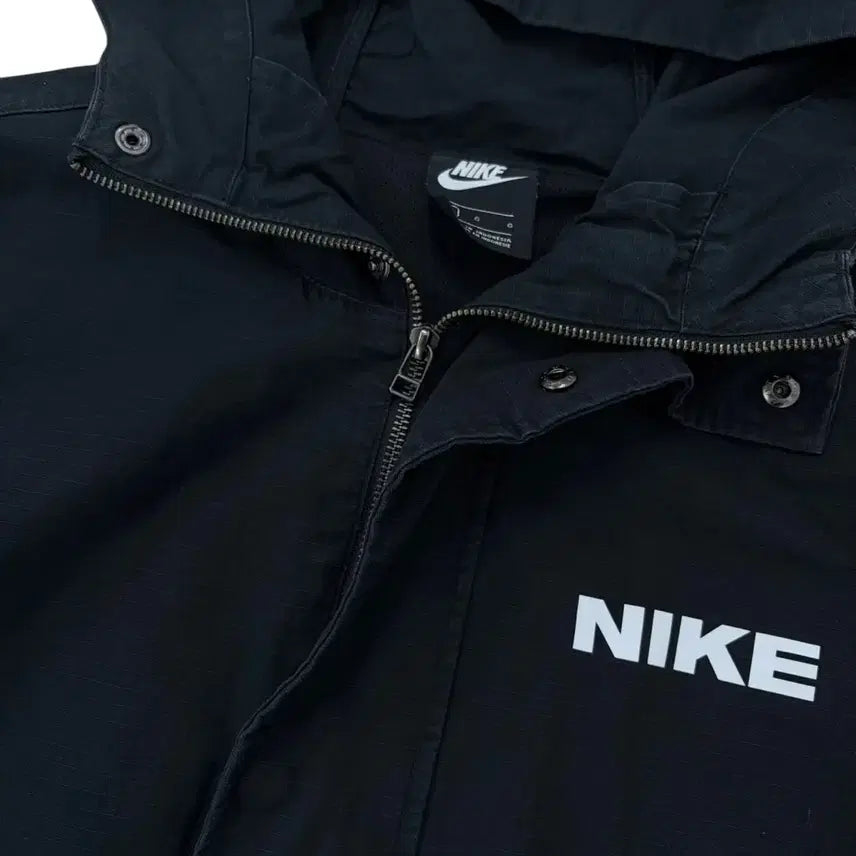 [BUNJANG] Nike City Made Woven Hooded Zip-Up Jacket / 나이키 시티메이드 우븐 후드집업
