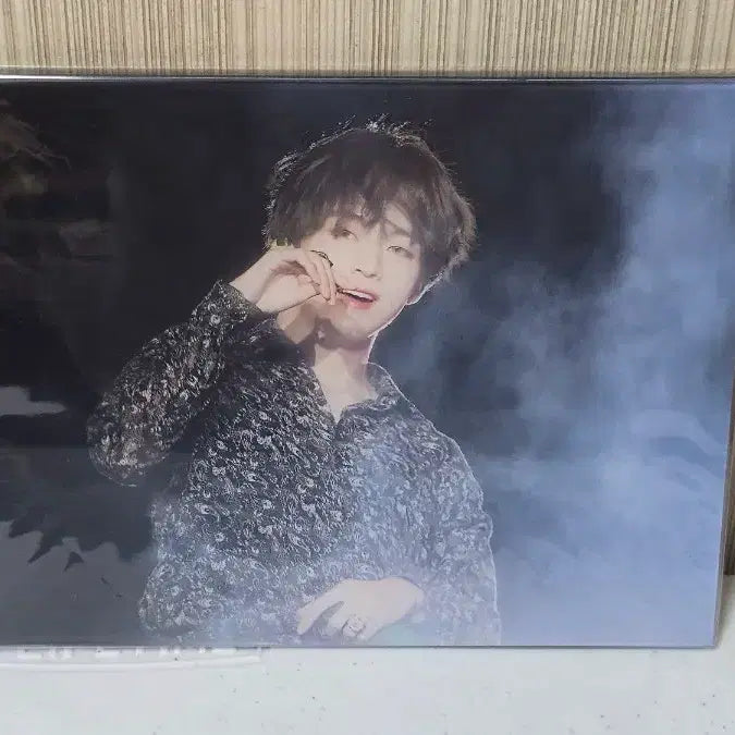 [SOLD OUT] 방탄소년단 뷔 V 아크릴액자  15cm x 20cm