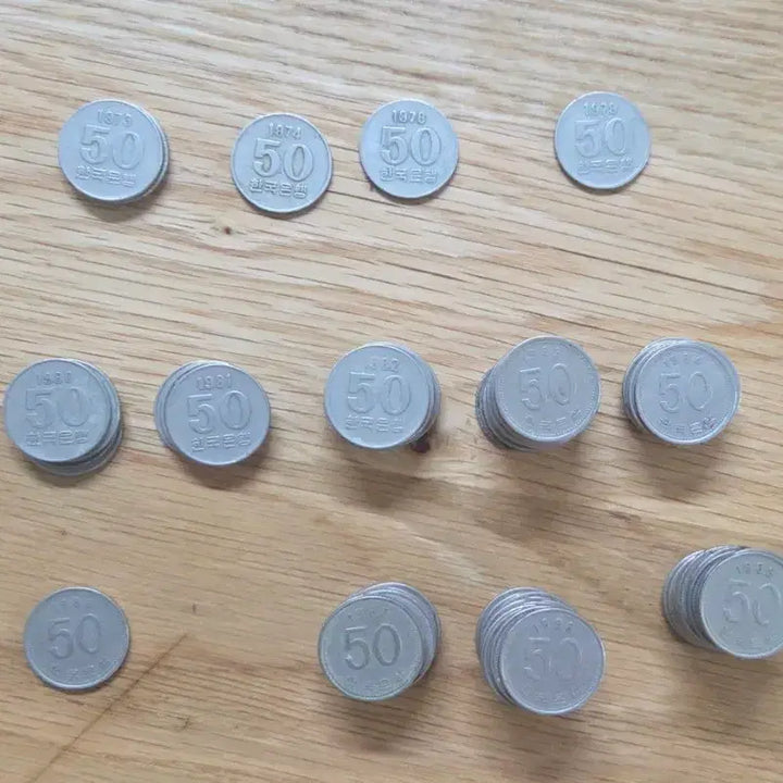 [BUNJANG] 1970s-1980s 50 Won Coin / 70~80년도 50원 짜리 동전