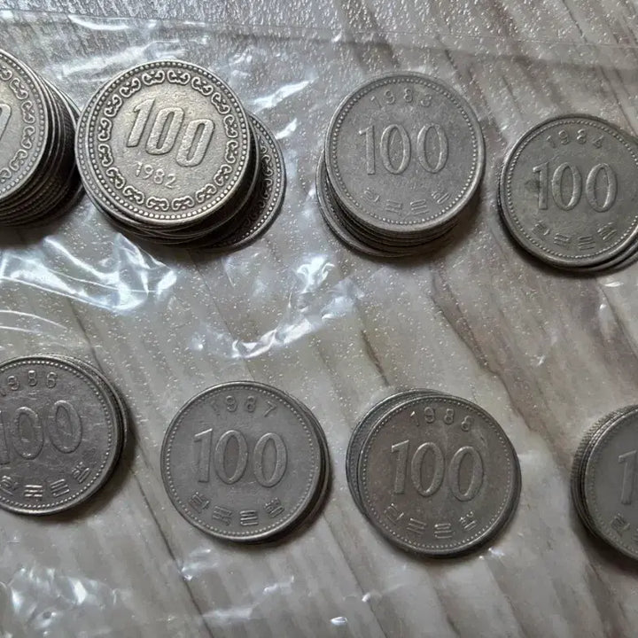 [BUNJANG] 70~80년도 100원짜리 동전 / 70~80년도 100원짜리 동전