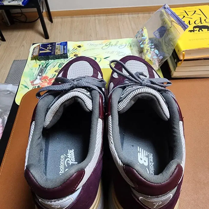 [SOLD OUT] 뉴발란스 파타 991 v2 피클드 비트 세이프티 옐로우 265