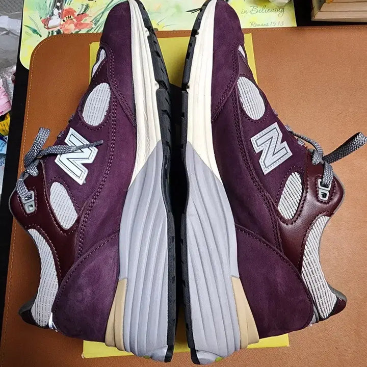 [SOLD OUT] 뉴발란스 파타 991 v2 피클드 비트 세이프티 옐로우 265