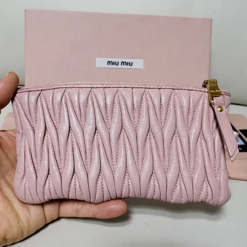 [BUNJANG] Miu Miu Pouch Wallet / 미우미우  파우치 지갑 정품
