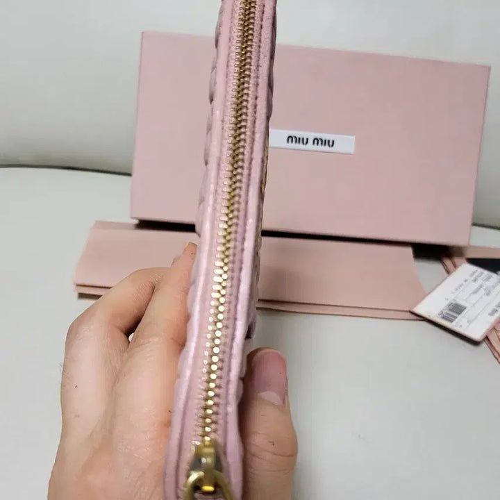 [BUNJANG] Miu Miu Pouch Wallet / 미우미우  파우치 지갑 정품