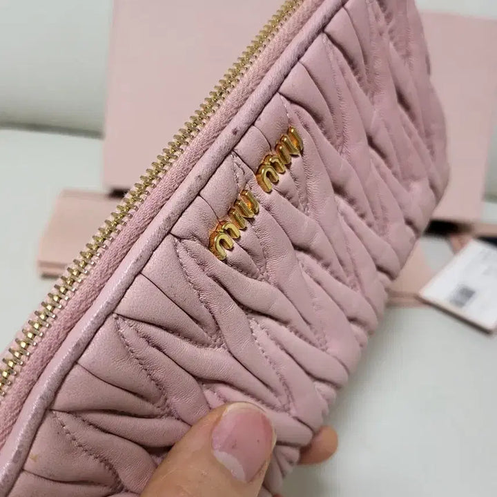 [BUNJANG] Miu Miu Pouch Wallet / 미우미우  파우치 지갑 정품