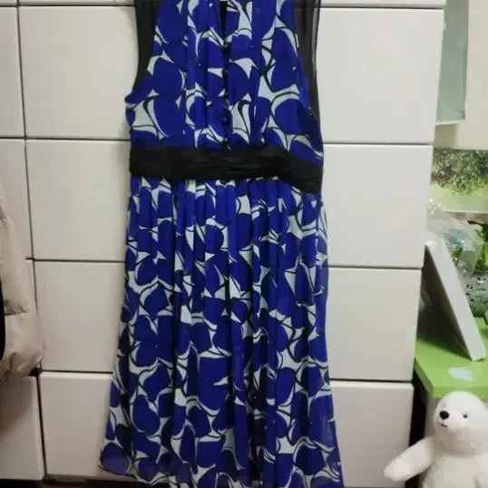 [BUNJANG] Blue Pattern Sleeveless Maxi Dress / 화사한 블루 패턴 민소매 아일랜드 원피스 55 롱원피스 바캉스 휴양지