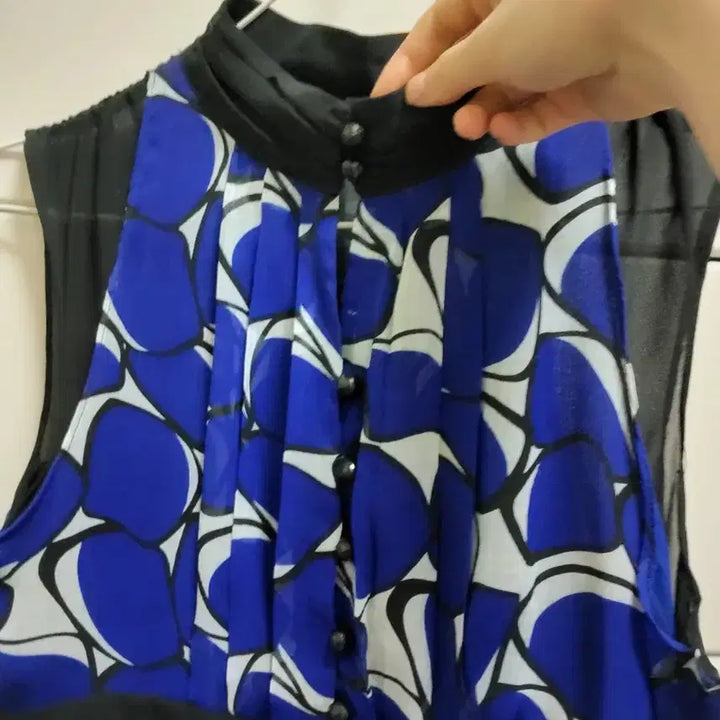 [BUNJANG] Blue Pattern Sleeveless Maxi Dress / 화사한 블루 패턴 민소매 아일랜드 원피스 55 롱원피스 바캉스 휴양지