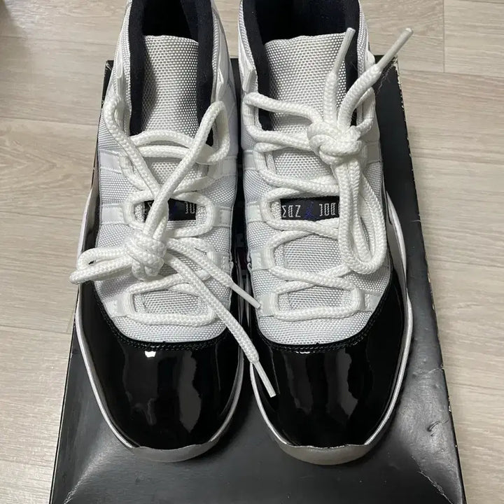 [BUNJANG] Nike Air Jordan 11 Concord 2018 Sneakers / 조던 11 콩코드2018 265사이즈