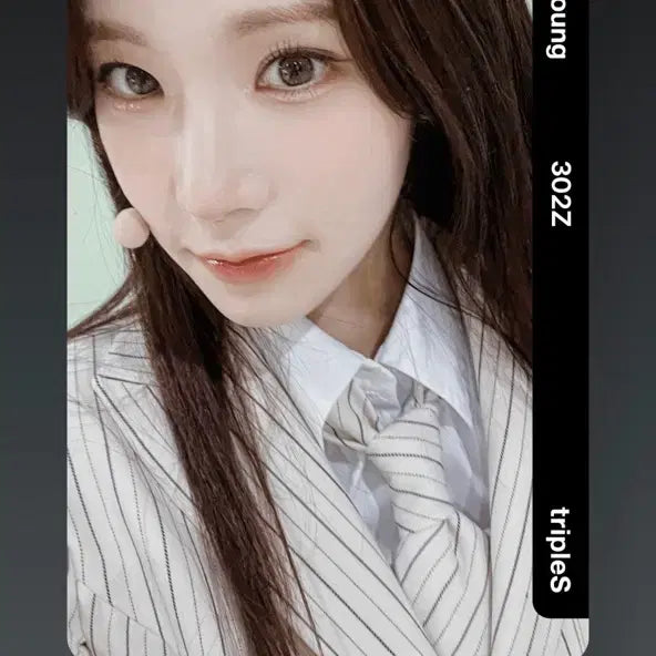 [BUNJANG] tripleS Kim Nakyeong B302 Object / 트리플에스 김나경 b302 오브젝트