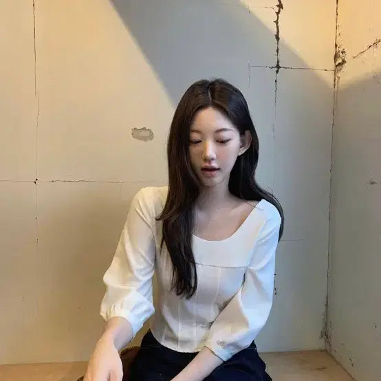 [SOLD OUT] 제니오 미니멀리스트 블라우스 화이트 s