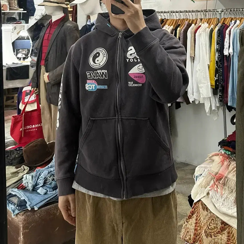 [BUNJANG] T&amp;C Surf Designs Printed Hoodie Zip-Up (Men&