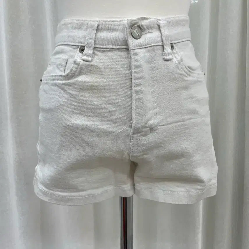 [SOLD OUT] 화이트 데님 반바지