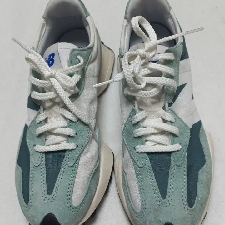 [BUNJANG] New Balance 327 Sneakers Mint 235 / 뉴발란스 327 운동화235