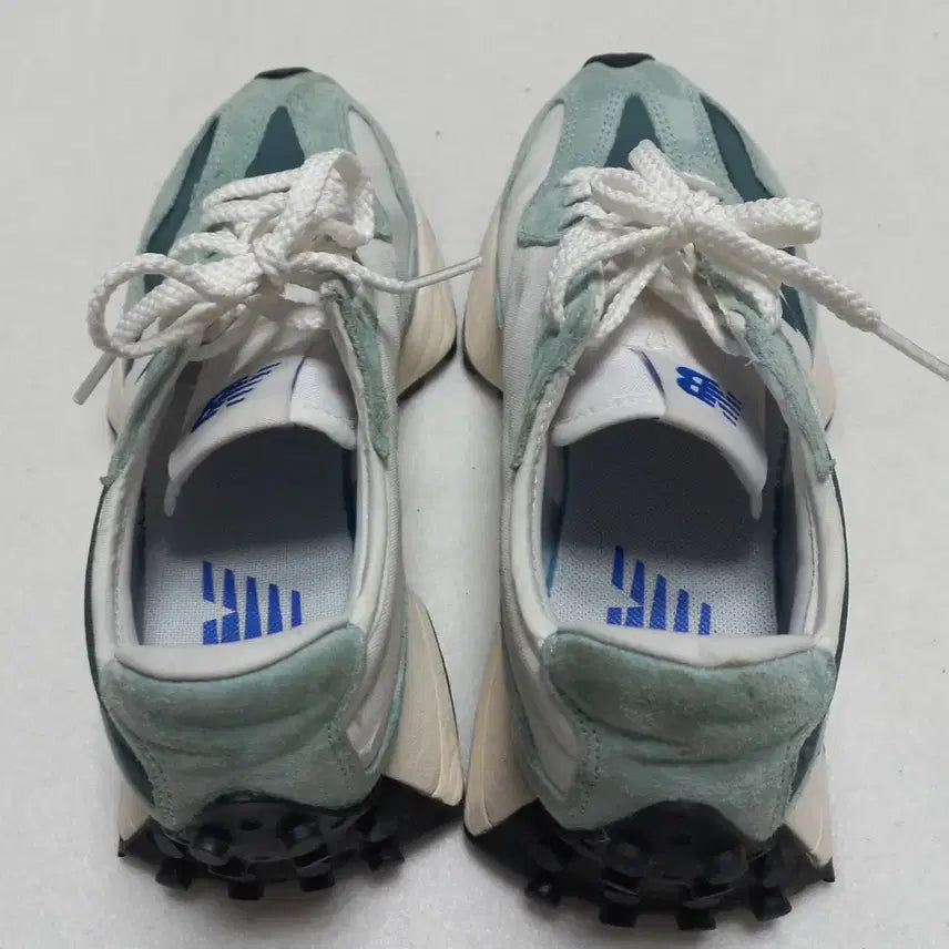 [BUNJANG] New Balance 327 Sneakers Mint 235 / 뉴발란스 327 운동화235