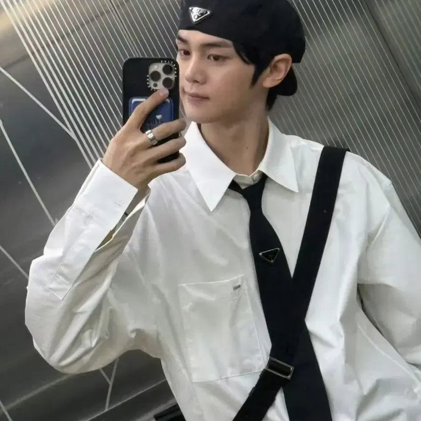 [BUNJANG] Prada Necktie / 프라다 넥타이 Kpop 김규빈 동일 넥타이