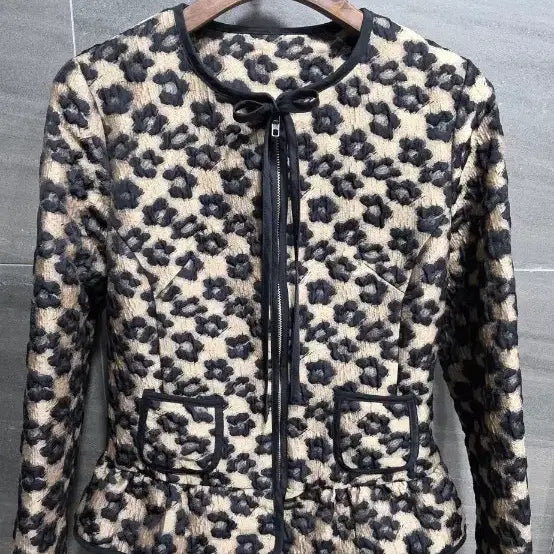 [BUNJANG] Floral Leopard Jacquard Jacket / 플로럴 레오파드  골드,  블랙  자가드 자켓, 거의 새상품