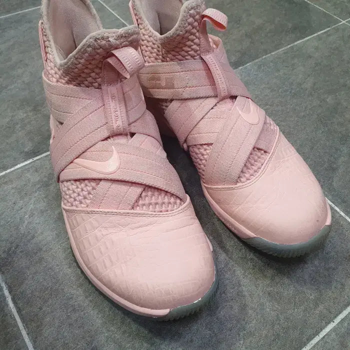 [BUNJANG] Nike LeBron Soldier 12 Soft Pink Basketball Shoes / 나이키 Nike 르브론 솔져 12 연분홍 AO 4054-900(260)