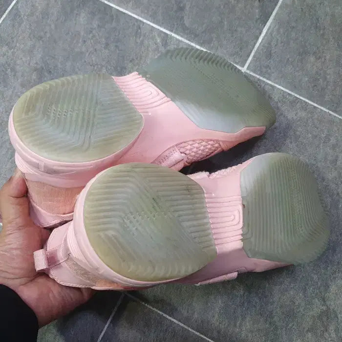 [BUNJANG] Nike LeBron Soldier 12 Soft Pink Basketball Shoes / 나이키 Nike 르브론 솔져 12 연분홍 AO 4054-900(260)