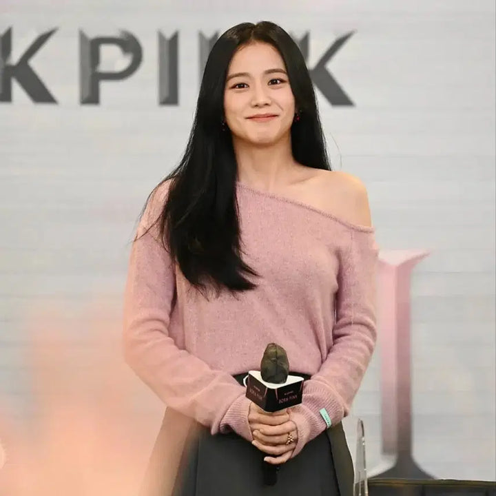 [BUNJANG] INSTANTFUNK One Shoulder Knit (Worn by Jisoo) / 인스턴트펑크 원숄더니트 (지수 착용)