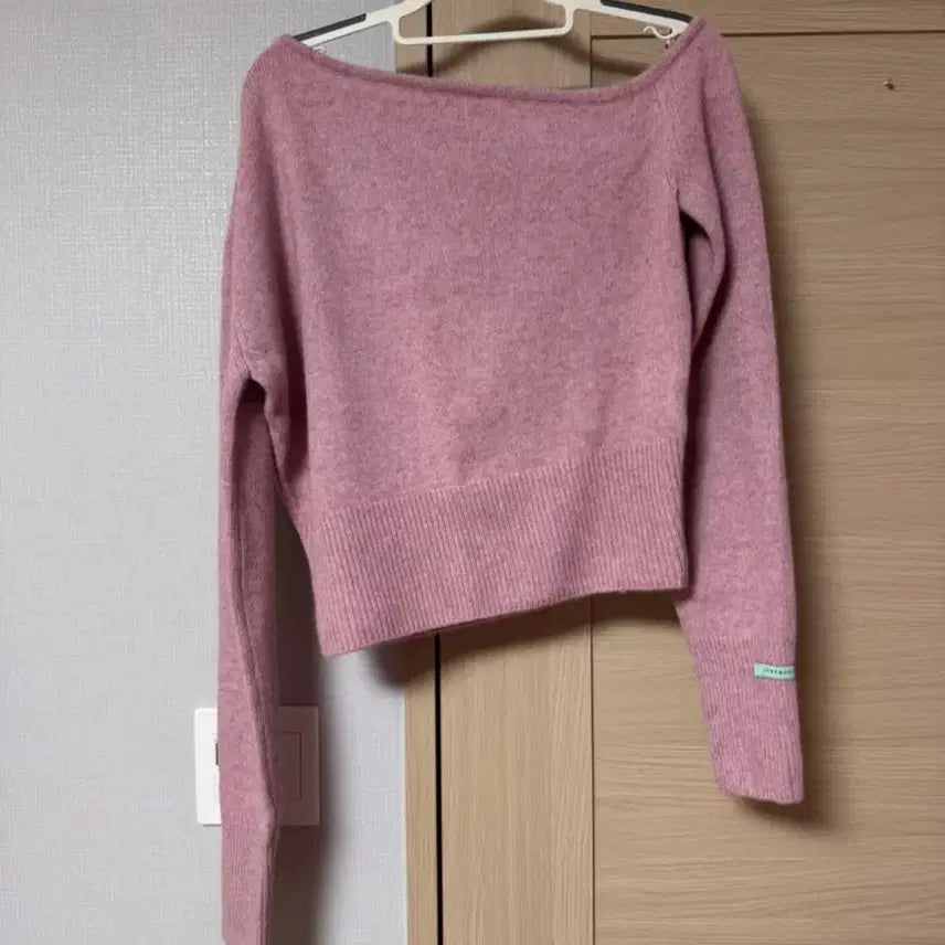 [BUNJANG] INSTANTFUNK One Shoulder Knit (Worn by Jisoo) / 인스턴트펑크 원숄더니트 (지수 착용)