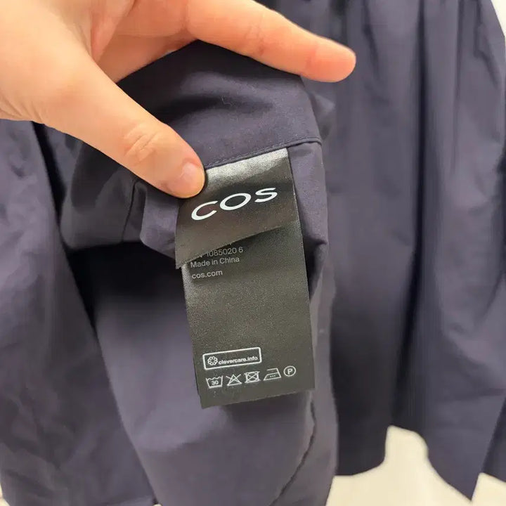 [SOLD OUT] 코스 개더드 포플린 캐미탑 XS 네이비
