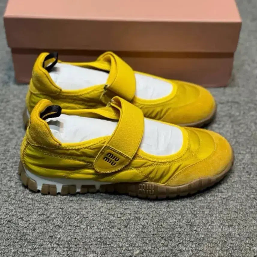 [BUNJANG] Miu Miu Tire Mary Jane Sneakers Yellow / 미우미우 타이어 메리제인 운동화 노란색