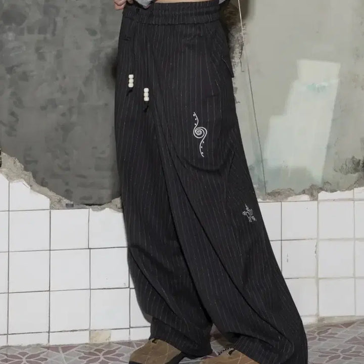 [BUNJANG] Lunakihhu Shooting Star Stripe Balloon Pants / 루나키후 슈팅 스타 스트라이프 벌룬 팬츠