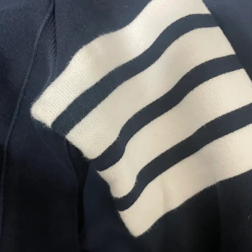 [SOLD OUT] [S급/1사이즈] 톰브라운 사선완장 맨투맨
