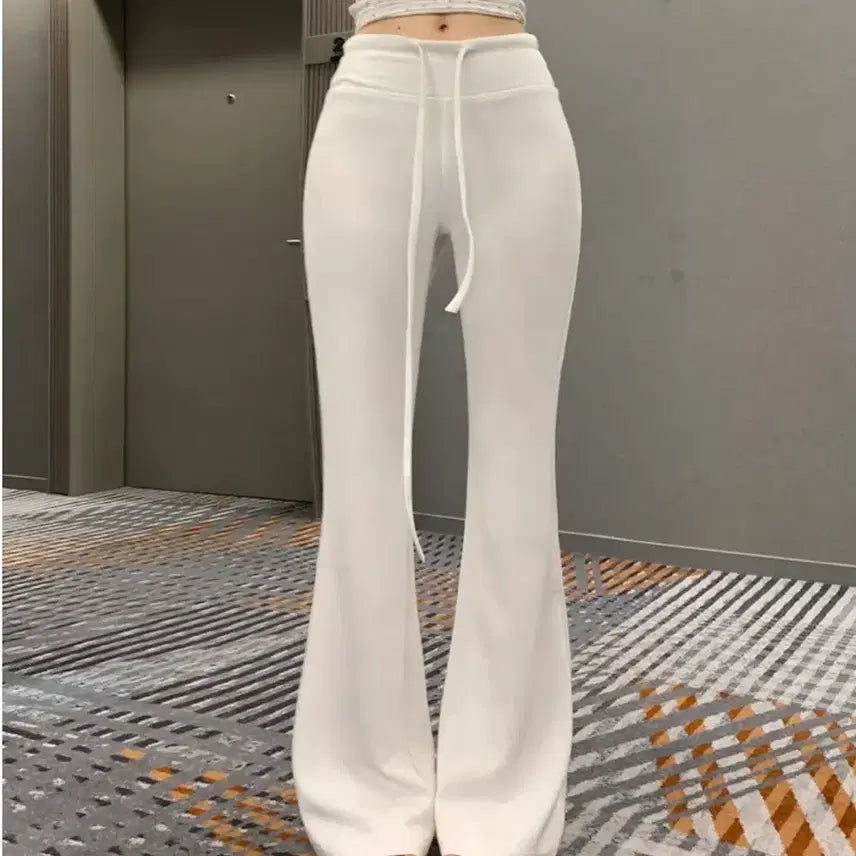 [BUNJANG] White Low-Rise Bootcut Training Pants / 로우라이즈 부츠컷 트레이닝