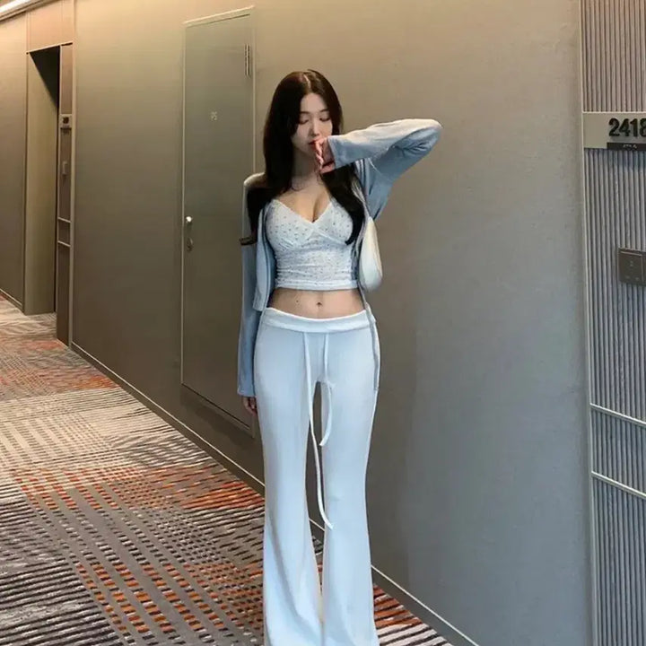 [BUNJANG] White Low-Rise Bootcut Training Pants / 로우라이즈 부츠컷 트레이닝
