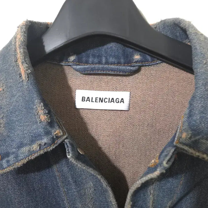 [BUNJANG] Balenciaga Back Logo Denim Jacket / 발렌시아가 백로고 데님 청자켓 34 Size
