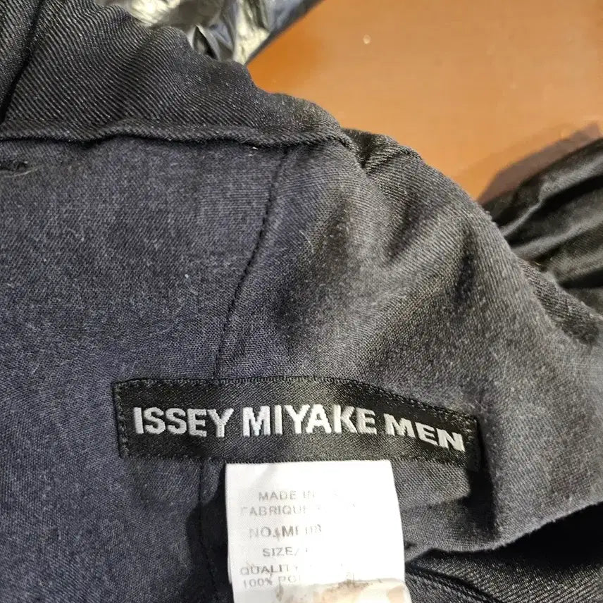 [BUNJANG] Issey Miyake Homme Pleated Set / 이세이미야케 옴므 상하세트