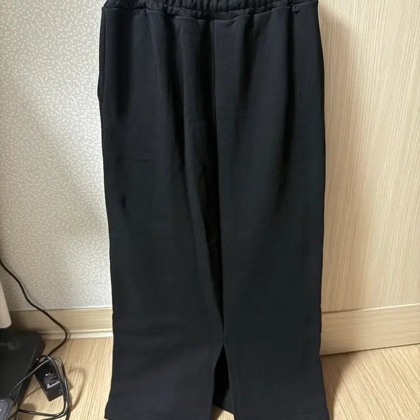 [BUNJANG] Black Cotton Ribbed Waist Band Training Cut Long Skirt / 무료배송. 새상품. 블랙 쭈리 면 허리밴딩 트레이닝 절개 롱스커트