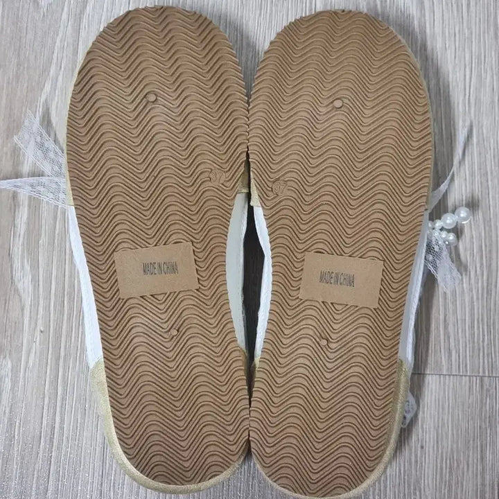 [BUNJANG] Lace Sneakers 235 New / 여성운동화 레이스운동화 235 새상품