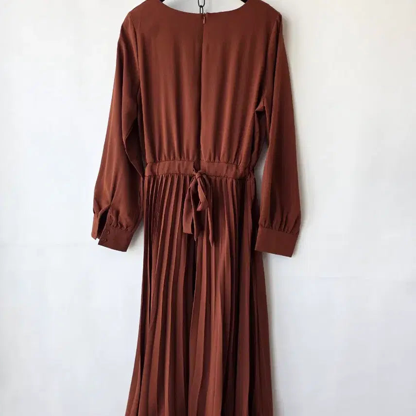 [SOLD OUT] 55-66)브라운 스트링 플리츠 원피스/새제품