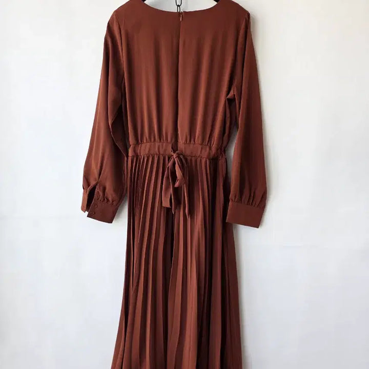 [SOLD OUT] 55-66)브라운 스트링 플리츠 원피스/새제품