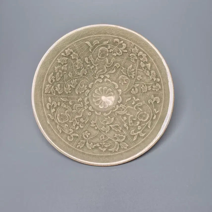 [BUNJANG] Yongcheon Kiln Celadon Embossed Bowl Antique / 용천요 청자 압출양각 동자당초문 대접 중국도자기 골동품 고미술품 수집품