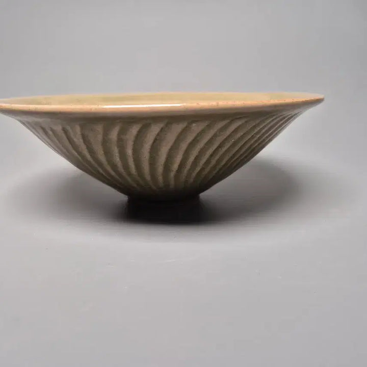 [BUNJANG] Yongcheon Kiln Celadon Embossed Bowl Antique / 용천요 청자 압출양각 동자당초문 대접 중국도자기 골동품 고미술품 수집품