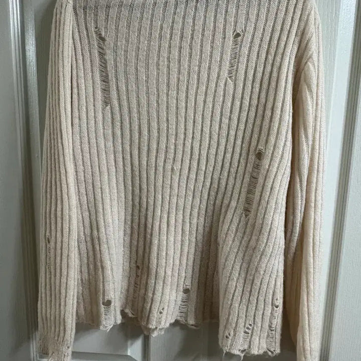 [BUNJANG] ZARA Ivory Damage Knit Sweater L / 자라 ZARA 아이보리 데미지 니트 L