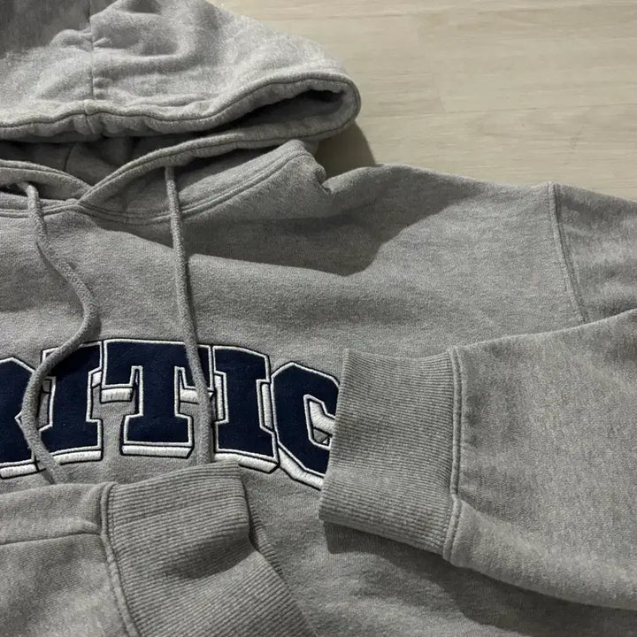 [BUNJANG] Critic Hoodie M Size / 크리틱 후드티 M