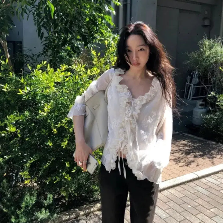 [SOLD OUT] 메이비베이비 Negroni Blouse 새상품