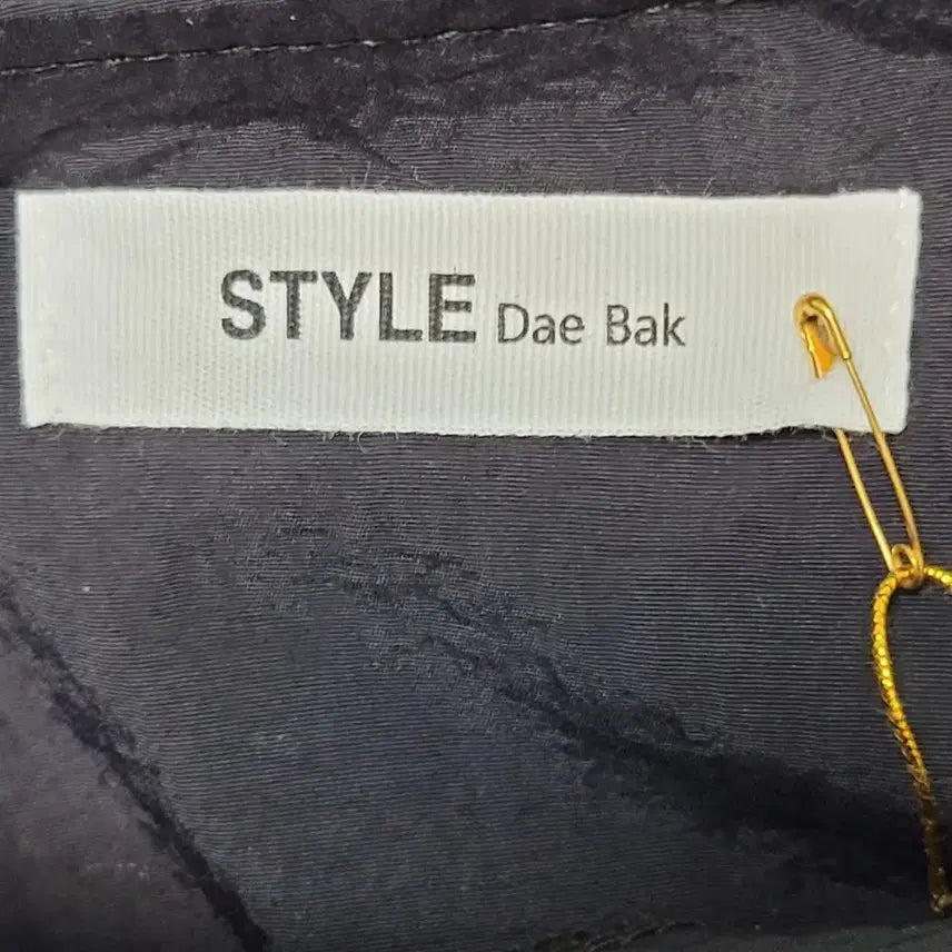 [BUNJANG] STYLE Dae Bak Black Long Dress / STYLE Dae Bak 브랜드의 블랙 롱 원피스 새상품.