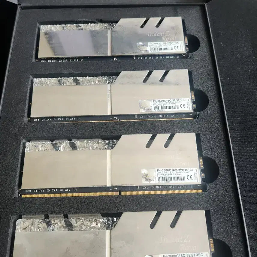 [SOLD OUT] 지스킬 로얄골드 ddr4 램, 클레브, 팀그룹 ddr4 램
