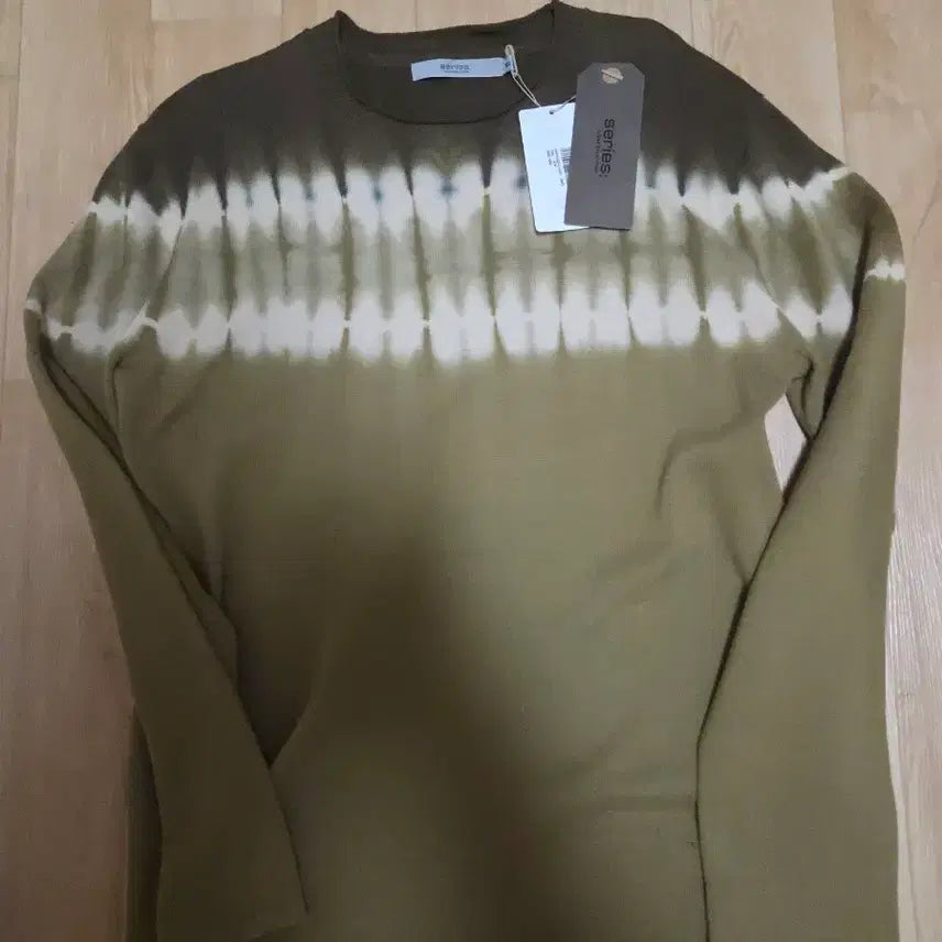 [BUNJANG] Kolon Series Dyeing Round Coating Knit Size 100 / 코오롱 Series 다잉라운드 코팅 니트 100사이즈
