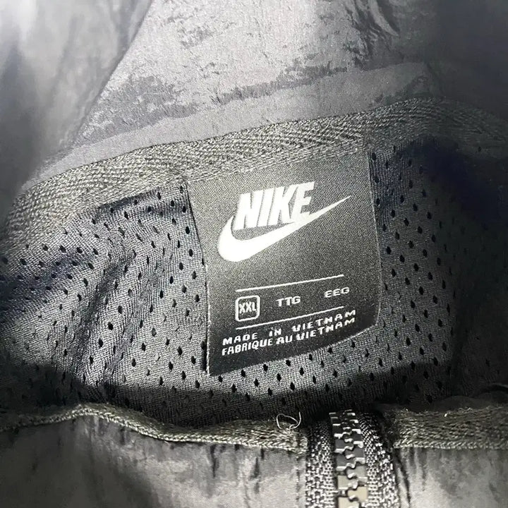 [BUNJANG] Nike Big Swoosh Black Windbreaker 2XL / 나이키 빅스우시 블랙 바람막이 2XL