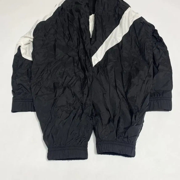 [BUNJANG] Nike Big Swoosh Black Windbreaker 2XL / 나이키 빅스우시 블랙 바람막이 2XL
