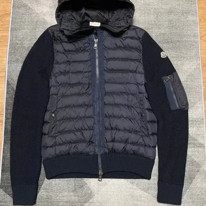 [BUNJANG] Moncler Knit Zip-Up Hoodie Padded Jacket / 백화점판 정품 몽클레어 니트 패딩 후드집업